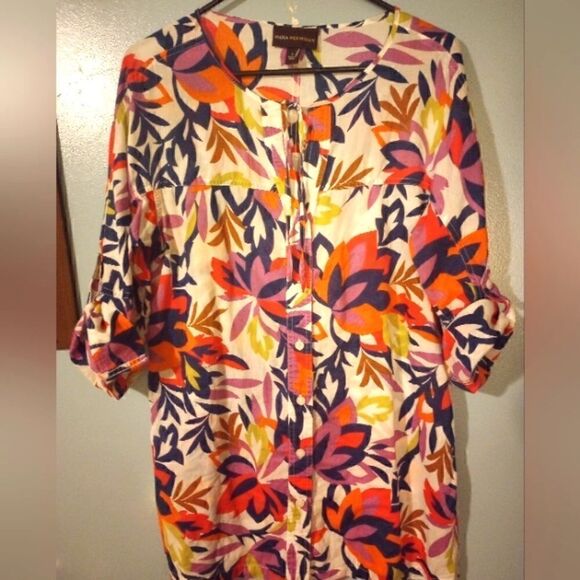 Dana Buchman floral button down with roll tab half sleeve - Picture 2 of 12